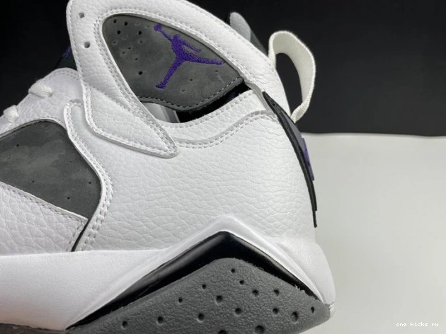 Chep Onekick CU9307-100 (2021) 7 Retro Jordan Flint 0731